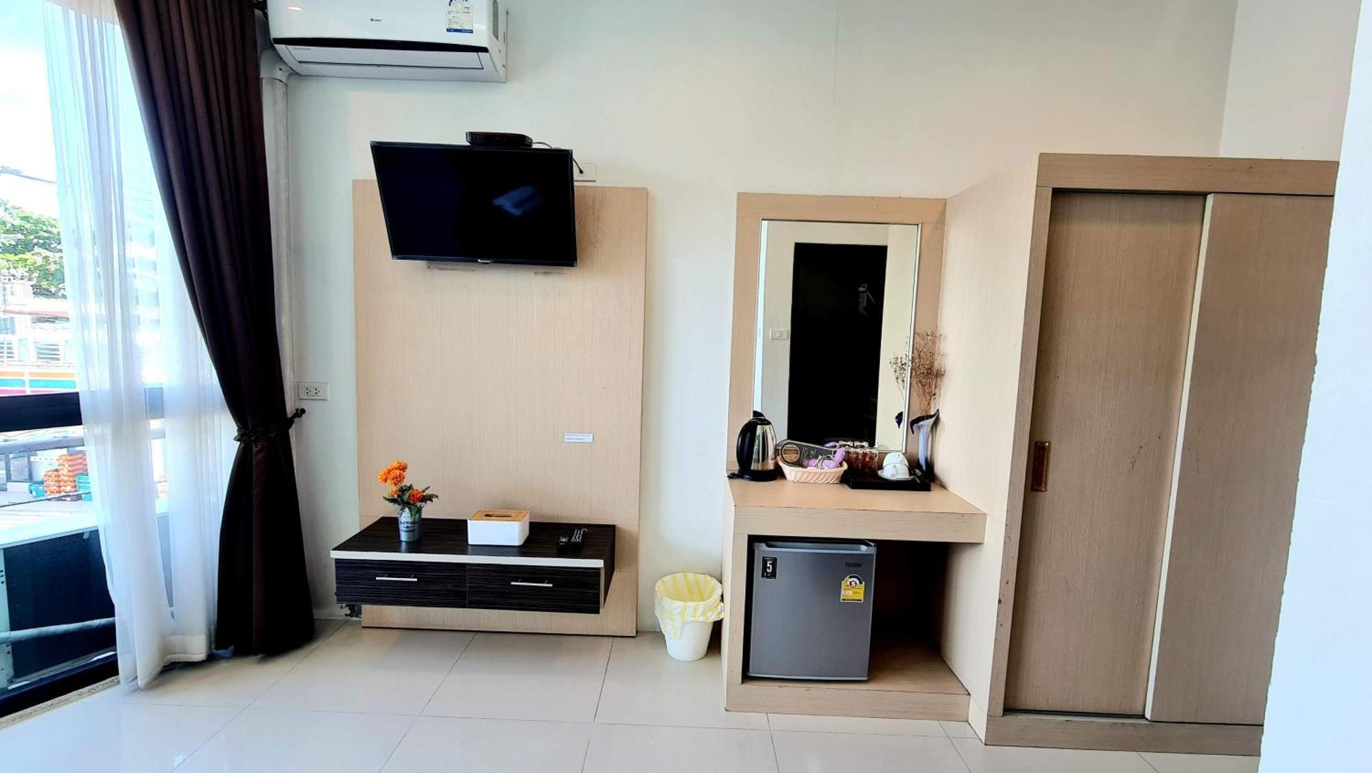 Samed Port View Aparthotel Koh Samet Exterior foto