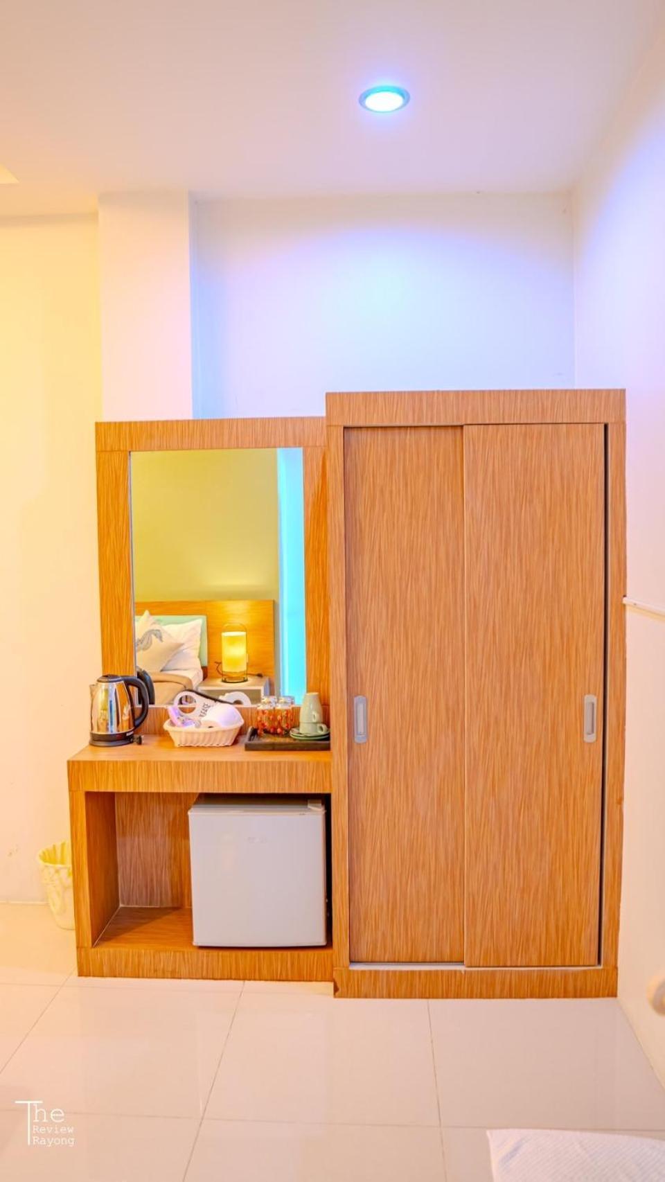 Samed Port View Aparthotel Koh Samet Exterior foto